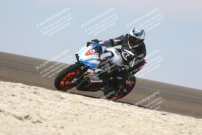 media/Nov-02-2025-Lets Ride (Sun) [[f7a3caa734]]/C Group/1140am (Turn 2 Inside)/